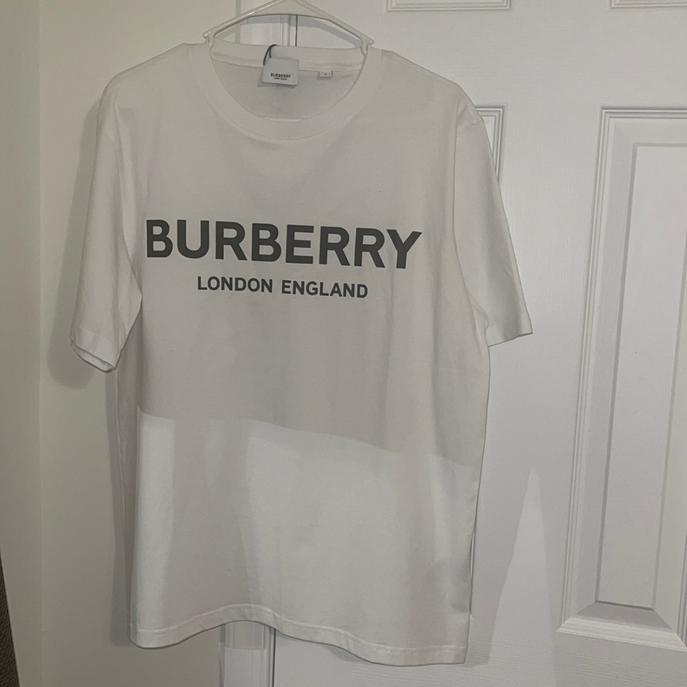 Burberry T-shirt